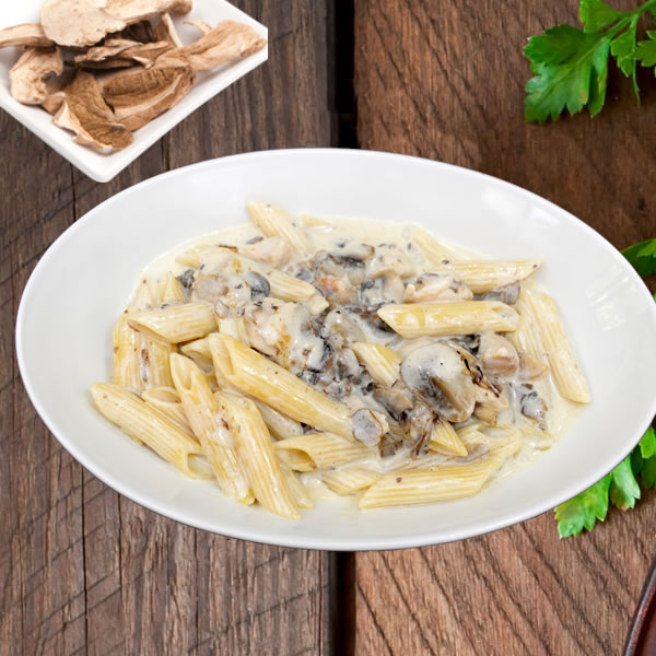 Om nom penne carbonara!