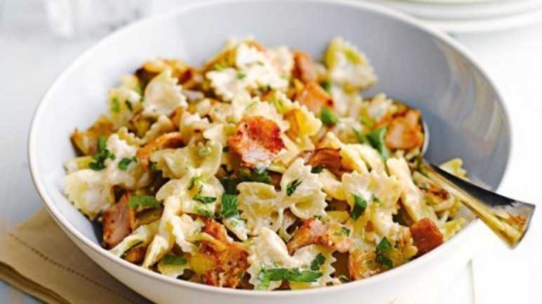 Om nom sticky Farfalle!